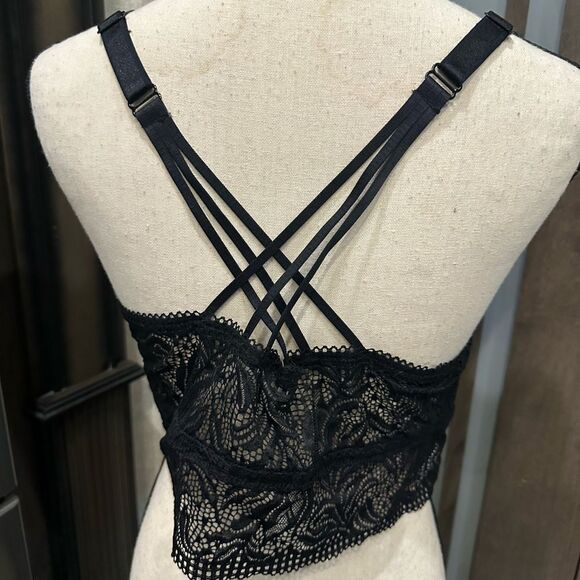 Auden Black Lace Bra with Scalloped Trim - Picture 2 of 3